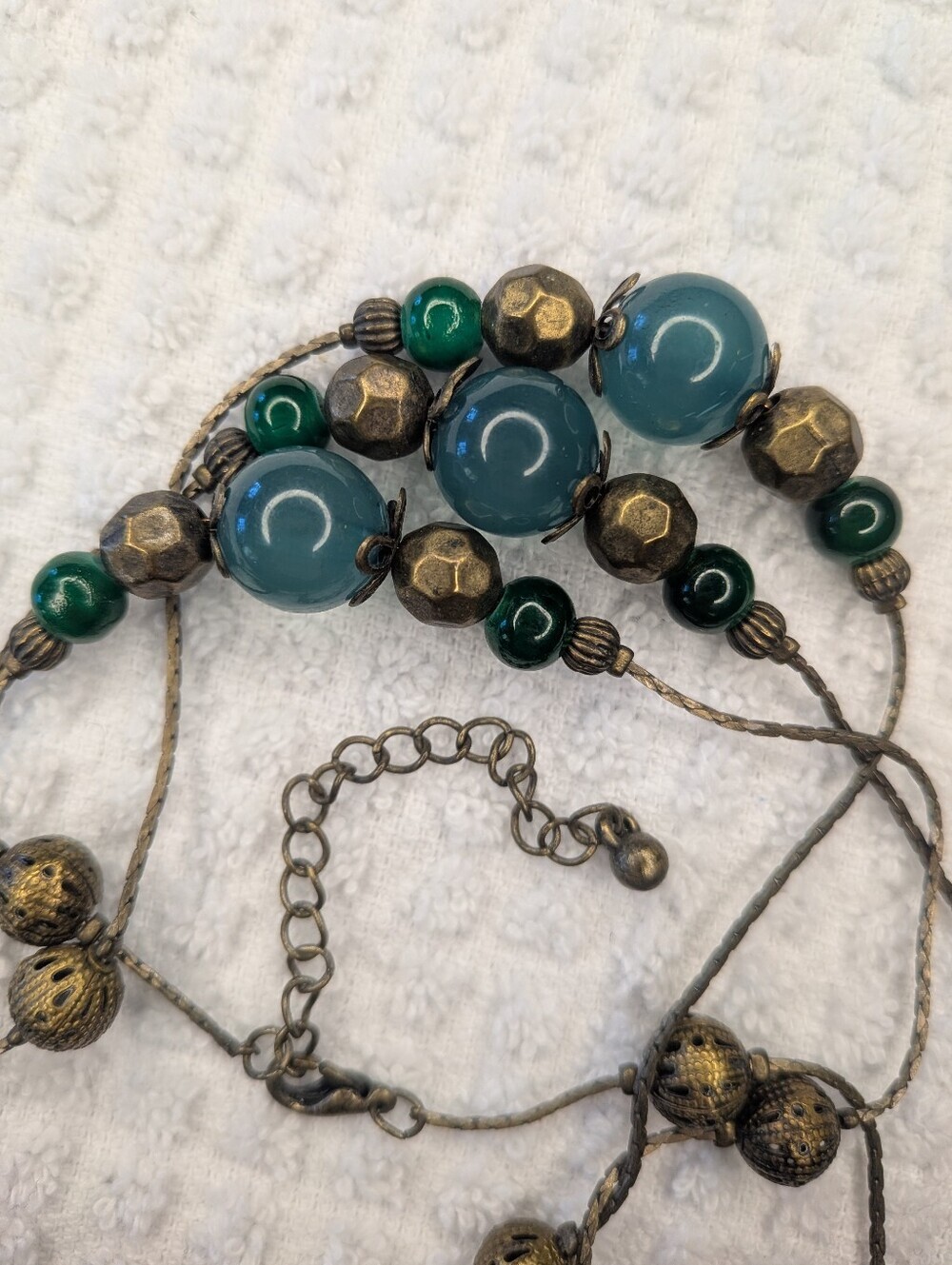 Vintage Boho Textured Bronze Tone And Green Beaded Necklace - Picture 10 of 10
